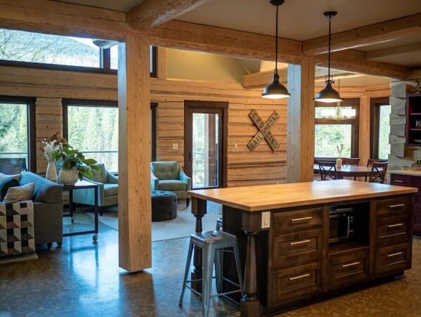 Interior - Glacier Log Home with Private River Access (Coram)