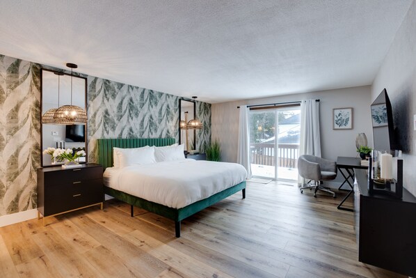 6 bedrooms, iron/ironing board, travel cot, free WiFi