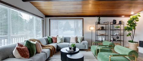 Smart TV, fireplace, video games
