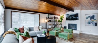 Evergreen Retreat - Large 6 Bedroom Home 