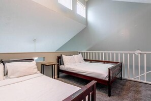 2 bedrooms, in-room safe, free WiFi