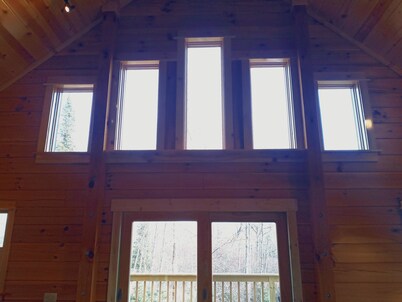 North Shore Log Home near Lake Superior
