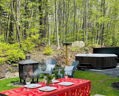 Woodpecker, Spa,Foyer,Bike,Ski!