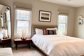 3 室のベッドルーム、デスク、アイロン / アイロン台、WiFi (無料)