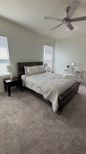 3 bedrooms, in-room safe, free WiFi, bed sheets