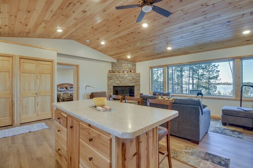 Hines Vacation Rental w/ Grill: Walk to Lake!