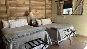 1 bedroom, desk, iron/ironing board, free WiFi