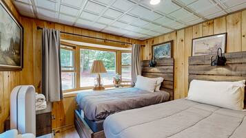 3 chambres, fer et planche Ă repasser, accĂšs Internet, draps fournis