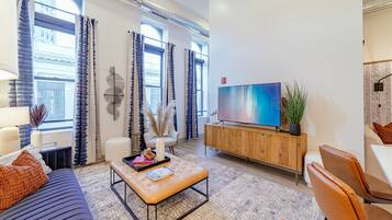 Smart TV, books