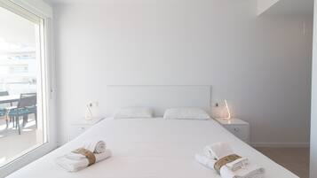 3 dormitorios, tabla de planchar con plancha, wifi gratis y ropa de cama