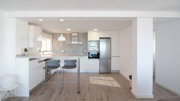 Fridge, microwave, oven, dishwasher