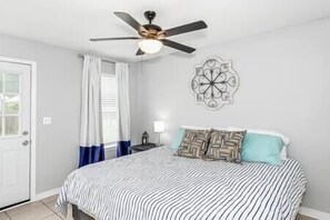 3 chambres, fer et planche à repasser, Wi-Fi, literie fournie