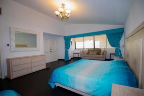 4 bedrooms - Recovered from the hurricane! Bamboo El Paraiso

 (Acapulco)