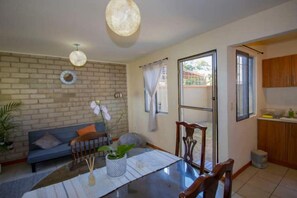 TV - New! Bamboo El Encanto pool & eace (Jiutepec)