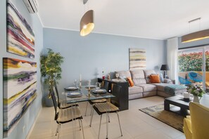 Interior - Apartment 'Apartamento Royal Cabanas Golf' with Shared Pool, Wi-Fi and Air Conditioning (Conceição)