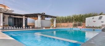 Holiday Home 'Finca El Abuelo' with Private Pool, Private Terrace and Wi-Fi