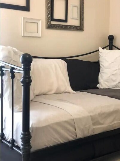 Skyline Place. 3 bedroom residential home