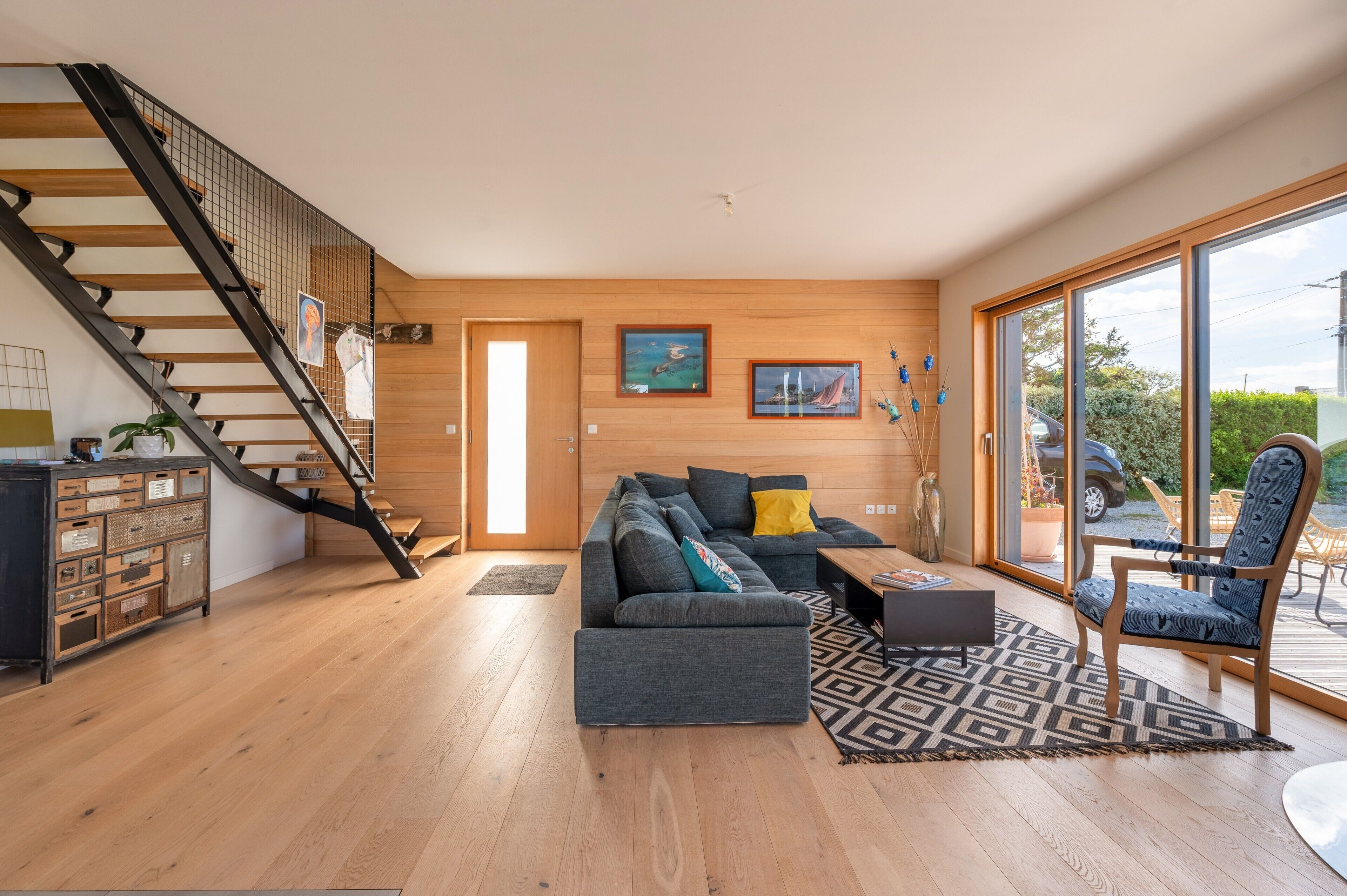 Télévision, cheminée