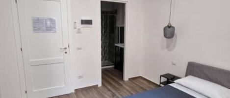 1 makuuhuone, silitysrauta/-lauta, ilmainen Wi-Fi, vuodevaatteet