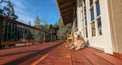 Yosemite Gateway Retreat: Your Ideal Vacation Haven Awaits!