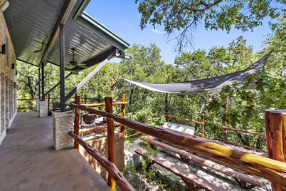 Secluded 1,200 SF Casita in Idyllic Hill Country Setting Minutes From Downtown