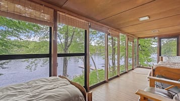 5 soverom, strykejern/-brett, wi-fi (inkludert) og sengetøy