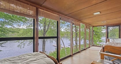 Lakefront Cabin/ 314` Shoreline