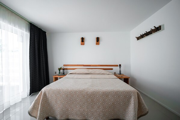 Ameublement unique, bureau, espace de travail pour ordinateurs portables