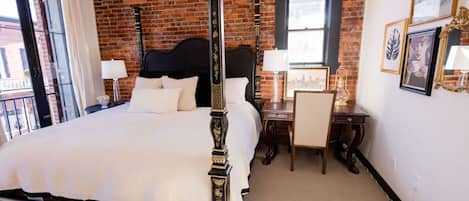 1 bedroom, desk, free WiFi, bed sheets