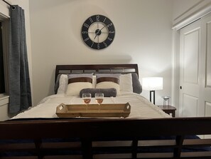 2 bedrooms, desk, iron/ironing board, WiFi