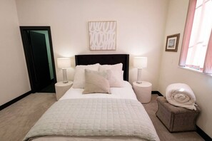 2 bedrooms, iron/ironing board, free WiFi, bed sheets - Speakeasy Double Room (Rm 5) (Nevada City)