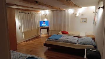 5 Schlafzimmer, WLAN, Bettwäsche