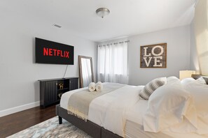 3 habitaciones, tabla de planchar con plancha, wifi y ropa de cama 