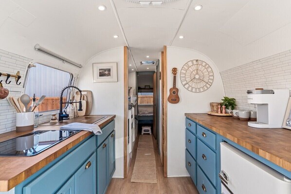Coffee/tea maker, fridge, stovetop, toaster - NEW! Cozy, Desert Dream Airstream with Firepit (Tombstone)
