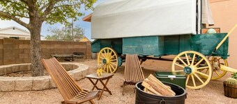 Cozy 1880 Sheepherders Wagon in Tombstone!