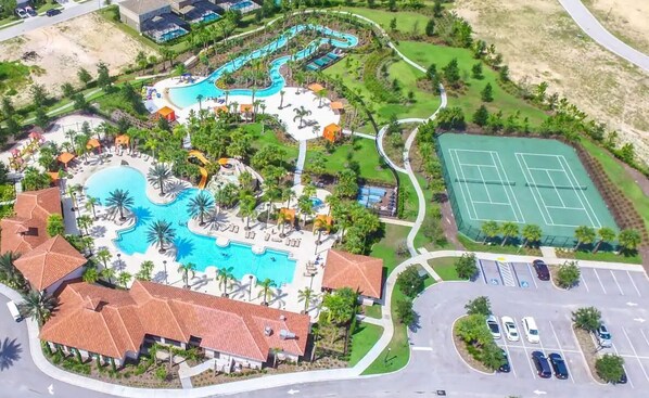 Exterior - Huge 5 Star Resort Villa w/ Pool/Spa/Game Room Close to Disney - Newly Remodeled (Davenport)