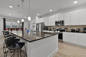 Fridge, microwave, oven, stovetop - Huge 5 Star Resort Villa w/ Pool/Spa/Game Room Close to Disney - Newly Remodeled (Davenport)