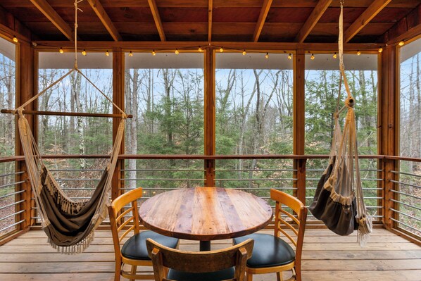 屋外ダイニングエリア