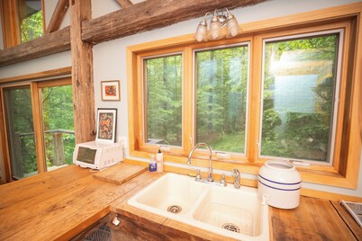 Tadpole ~ From Furniture Maker to Cozy-Hide-Away