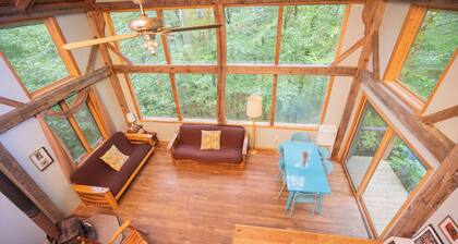Tadpole ~ From Furniture Maker to Cozy-Hide-Away
