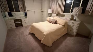 2 soveværelser, skrivebord, Wi-Fi, sengetøj