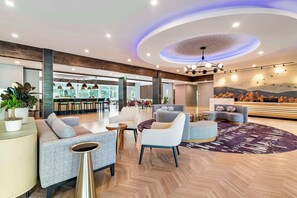 Lobby - Cambria Hotel North Conway (North Conway)