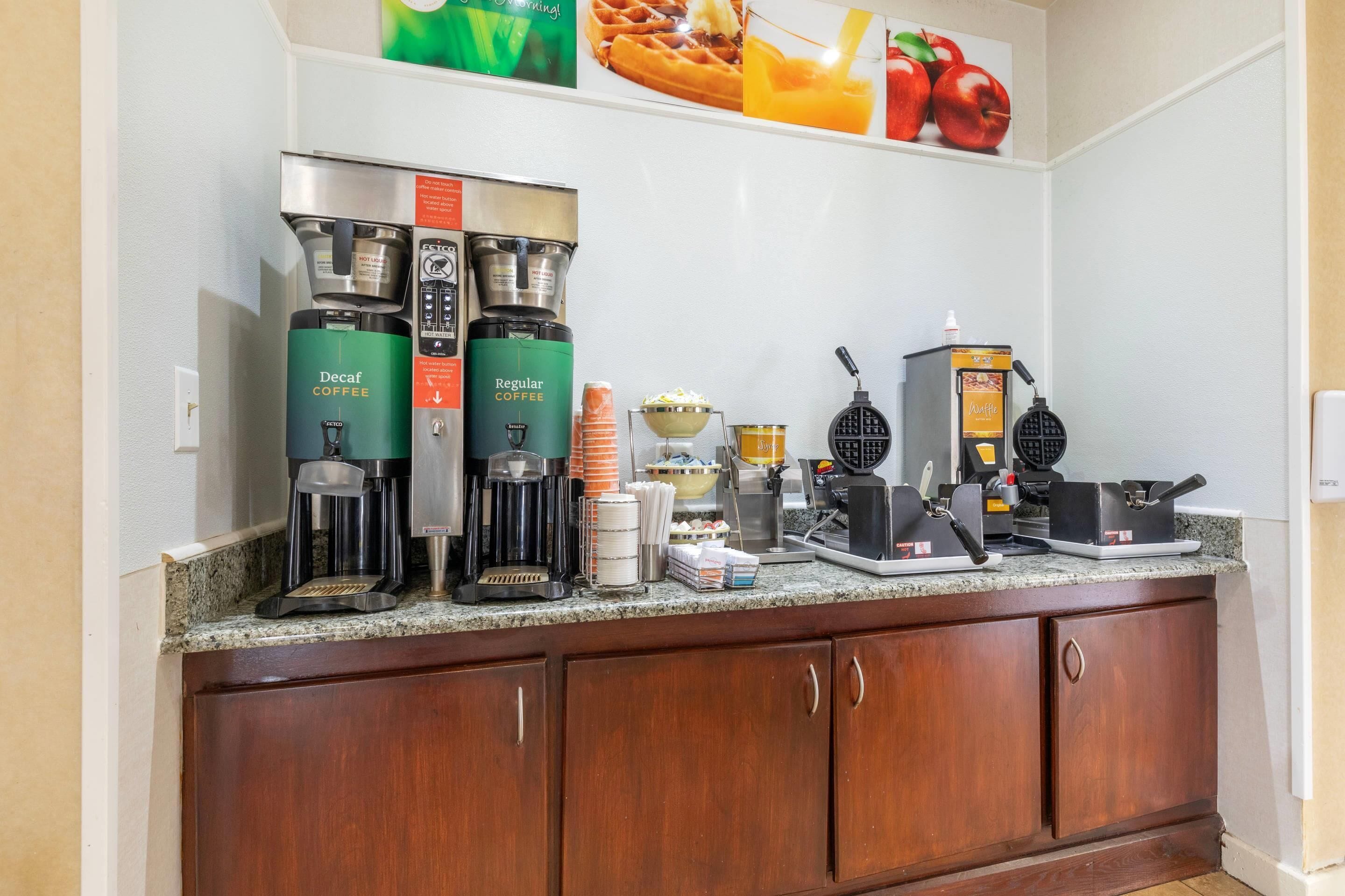 Free daily continental breakfast