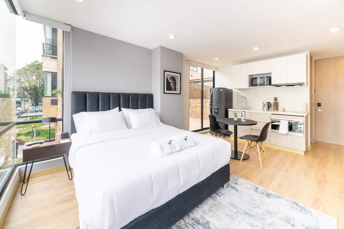 1 habitación y ropa de cama de alta calidad