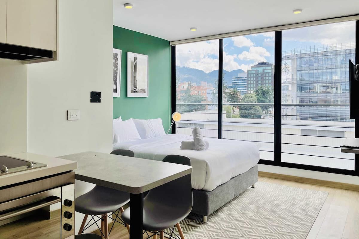 1 habitación y ropa de cama de alta calidad