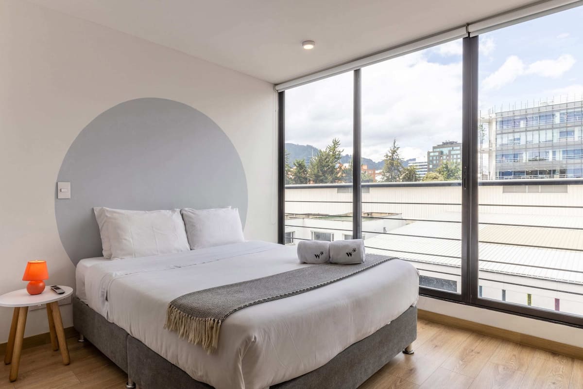 1 habitación y ropa de cama de alta calidad