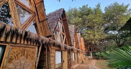 Shell: Stylish and Charming AC Cottage in Vagator