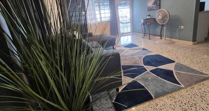 Casa Caribe w/pool, BBQ, game room, Wi-Fi & Parking