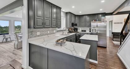 Retreat with Pikes Peak Views in Black Forest Colorado Springs