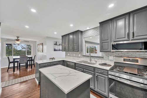 Retreat with Pikes Peak Views in Black Forest Colorado Springs